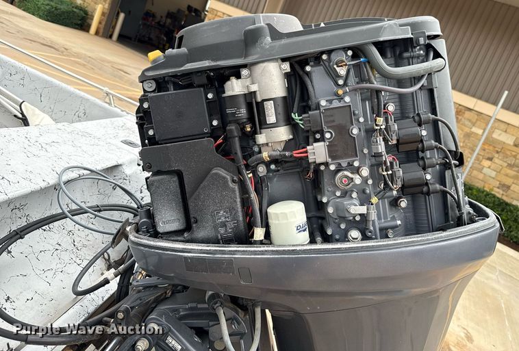 image for item DT6673 2006 Blue Wave 190 Classic boat