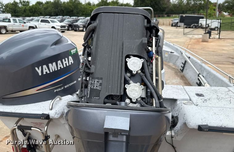 image for item DT6673 2006 Blue Wave 190 Classic boat