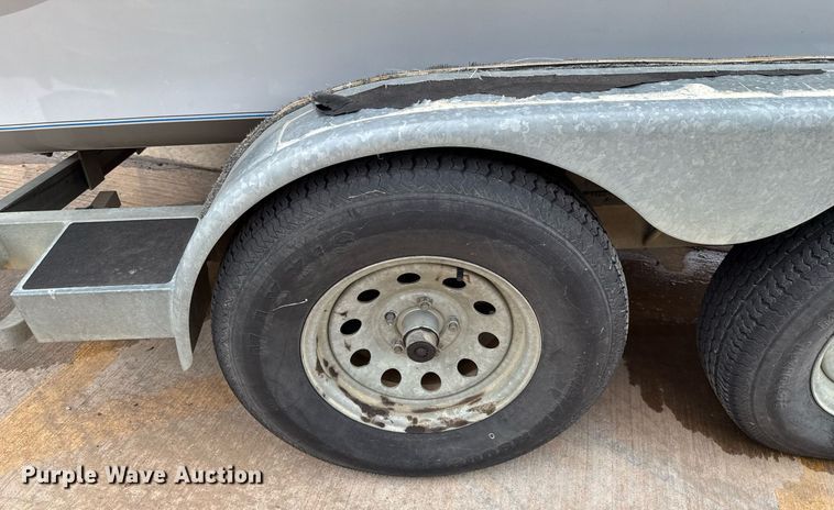 image for item DT6673 2006 Blue Wave 190 Classic boat