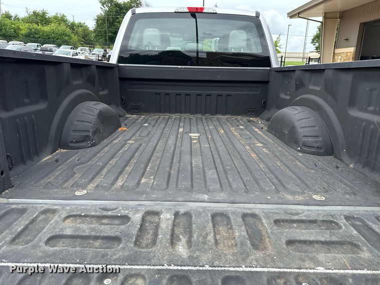 image for item DT6674 2019 Ford F250 Super Duty SuperCab pickup truck