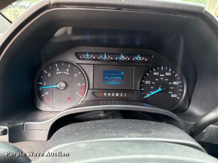 image for item DT6674 2019 Ford F250 Super Duty SuperCab pickup truck