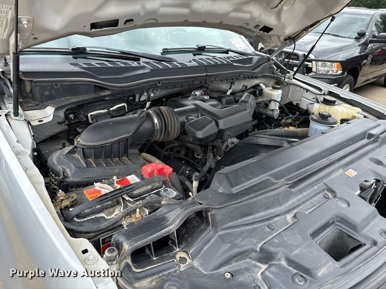 image for item DT6674 2019 Ford F250 Super Duty SuperCab pickup truck