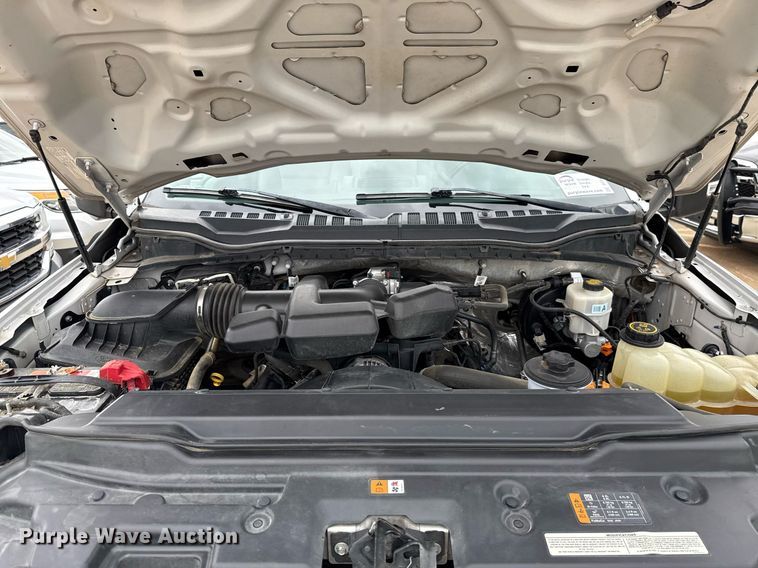 image for item DT6674 2019 Ford F250 Super Duty SuperCab pickup truck