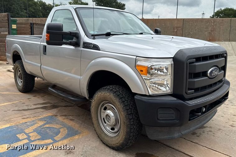 image for item DT6675 2015 Ford F250 Super Duty pickup truck