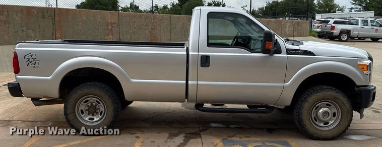 image for item DT6675 2015 Ford F250 Super Duty pickup truck