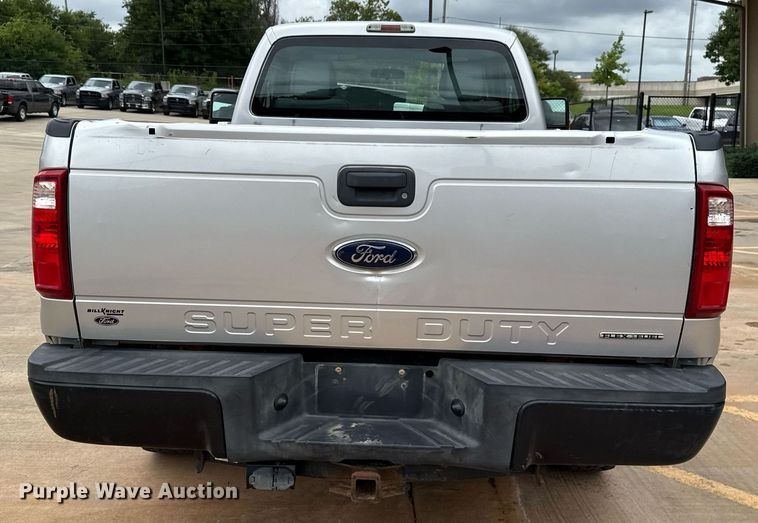 image for item DT6675 2015 Ford F250 Super Duty pickup truck
