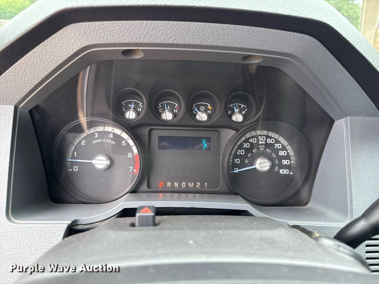 image for item DT6675 2015 Ford F250 Super Duty pickup truck