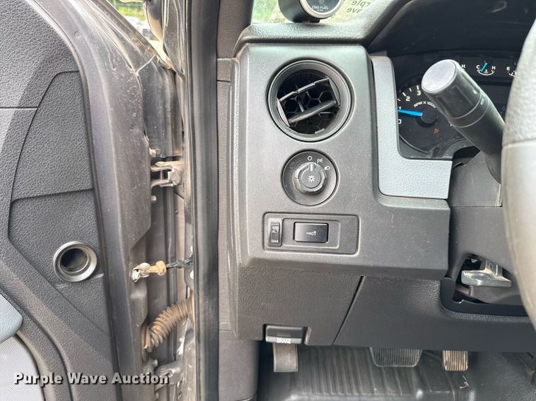 image for item ER4698 2014 Ford F150 SuperCab pickup truck