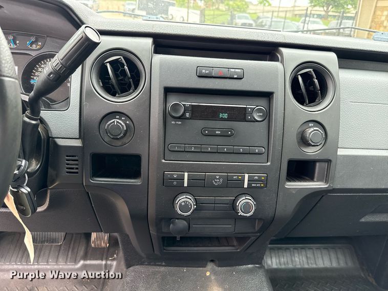 image for item ER4698 2014 Ford F150 SuperCab pickup truck