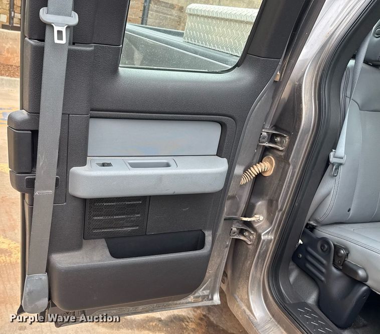 image for item ER4698 2014 Ford F150 SuperCab pickup truck