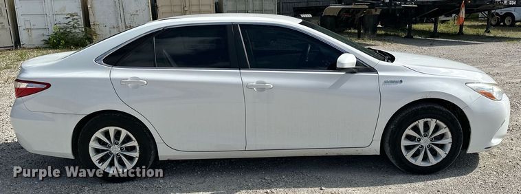 image for item DF8571 2017 Toyota Camry LE  