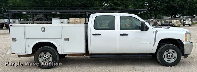 image for item DF8573 2012 Chevrolet Silverado 2500HD utility / service truck