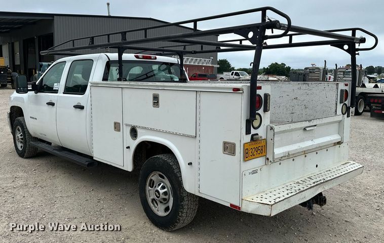 image for item DF8573 2012 Chevrolet Silverado 2500HD utility / service truck