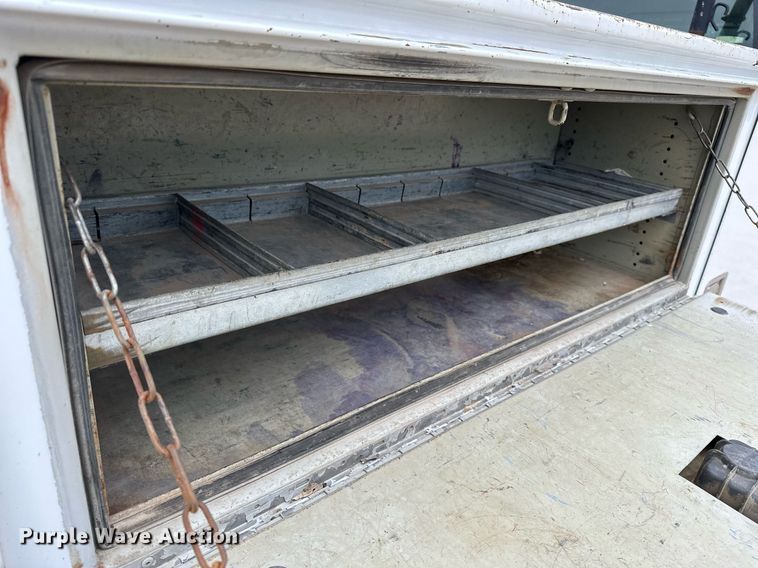 image for item DF8573 2012 Chevrolet Silverado 2500HD utility / service truck