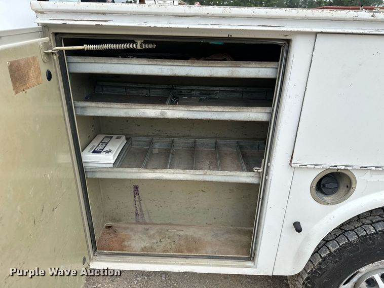 image for item DF8573 2012 Chevrolet Silverado 2500HD utility / service truck