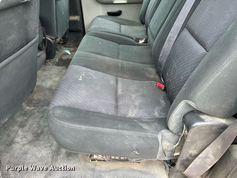 image for item DF8573 2012 Chevrolet Silverado 2500HD utility / service truck