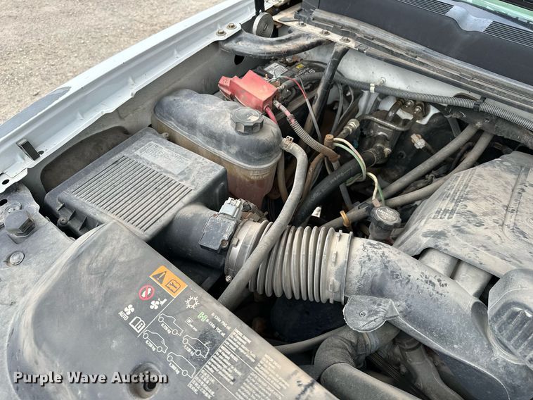 image for item DF8573 2012 Chevrolet Silverado 2500HD utility / service truck