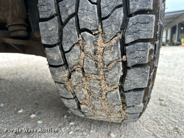 image for item DF8573 2012 Chevrolet Silverado 2500HD utility / service truck