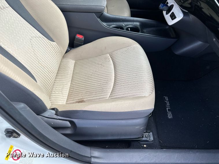 image for item DF8574 2017 Toyota Prius 