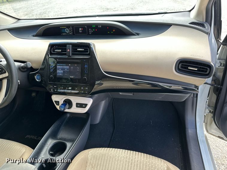 image for item DF8574 2017 Toyota Prius 