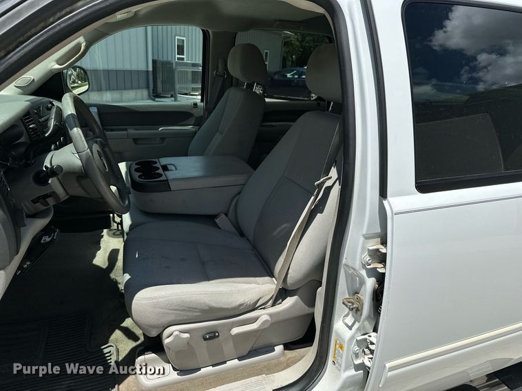 image for item DF8595 2012 Chevrolet Silverado 1500 Crew Cab pickup truck