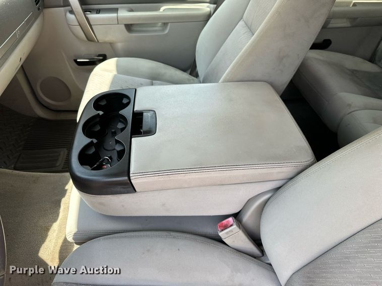 image for item DF8595 2012 Chevrolet Silverado 1500 Crew Cab pickup truck