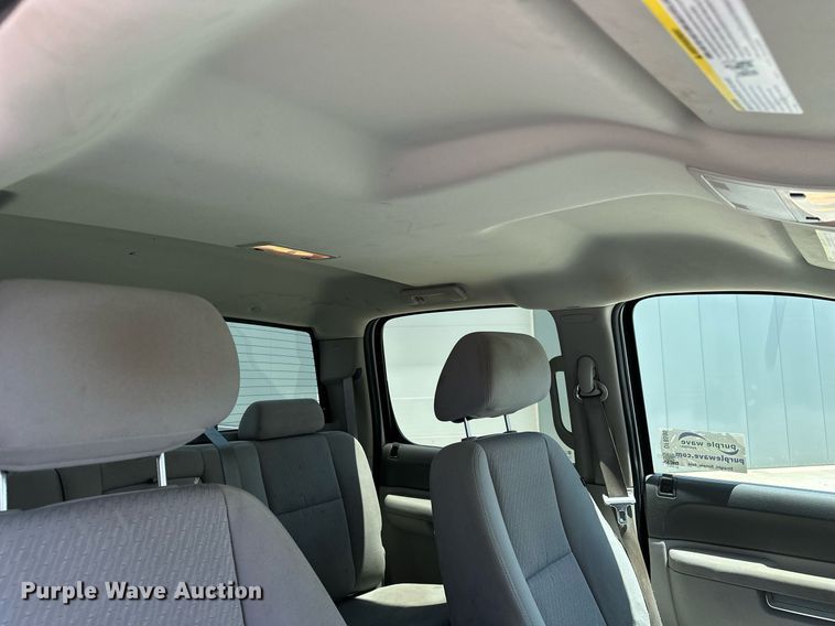 image for item DF8595 2012 Chevrolet Silverado 1500 Crew Cab pickup truck