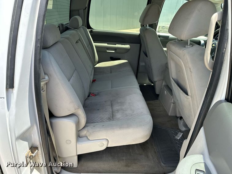 image for item DF8595 2012 Chevrolet Silverado 1500 Crew Cab pickup truck