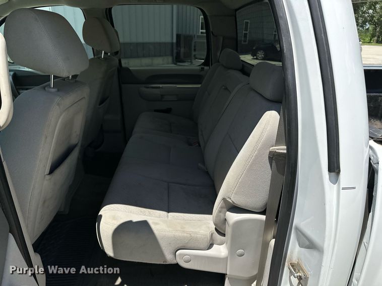 image for item DF8595 2012 Chevrolet Silverado 1500 Crew Cab pickup truck