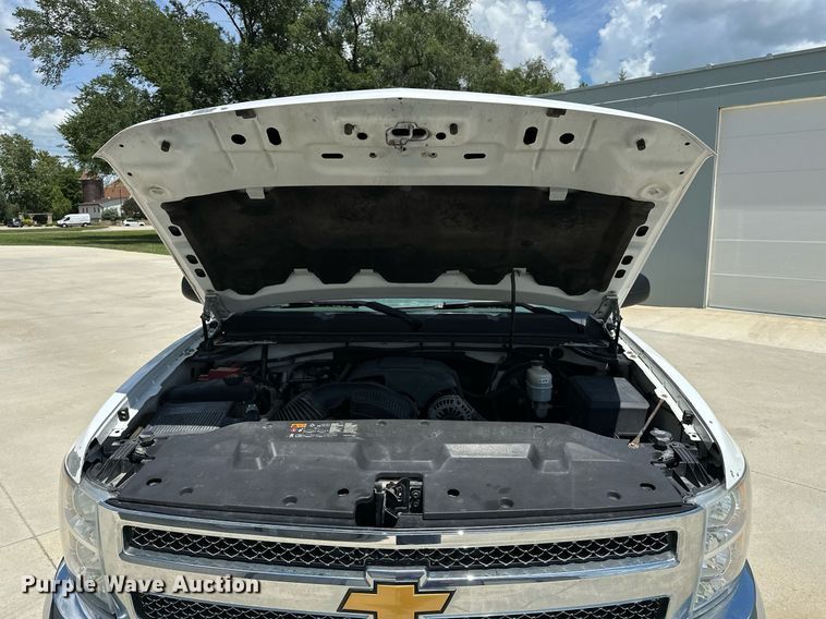 image for item DF8595 2012 Chevrolet Silverado 1500 Crew Cab pickup truck