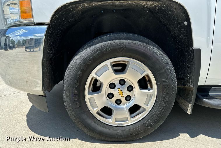 image for item DF8595 2012 Chevrolet Silverado 1500 Crew Cab pickup truck