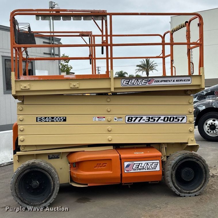 image for item DH8651 2013 JLG 4069LE scissor lift