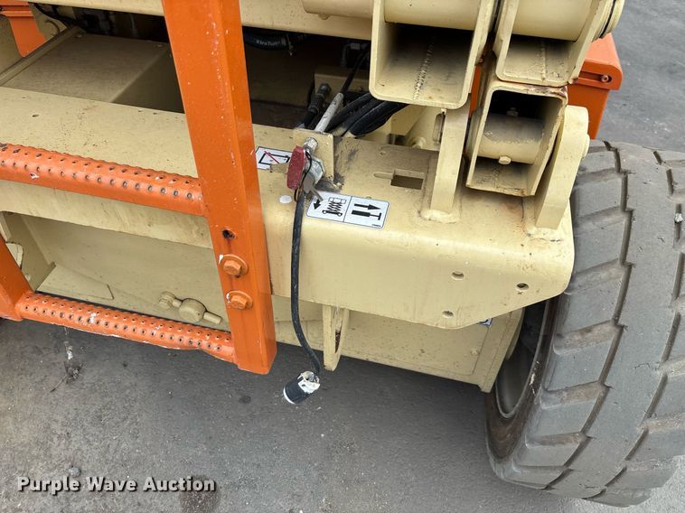 image for item DH8651 2013 JLG 4069LE scissor lift