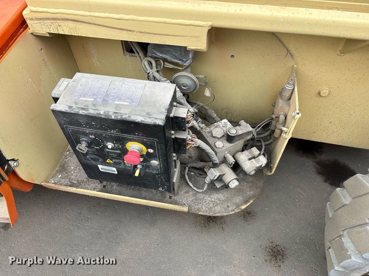 image for item DH8651 2013 JLG 4069LE scissor lift