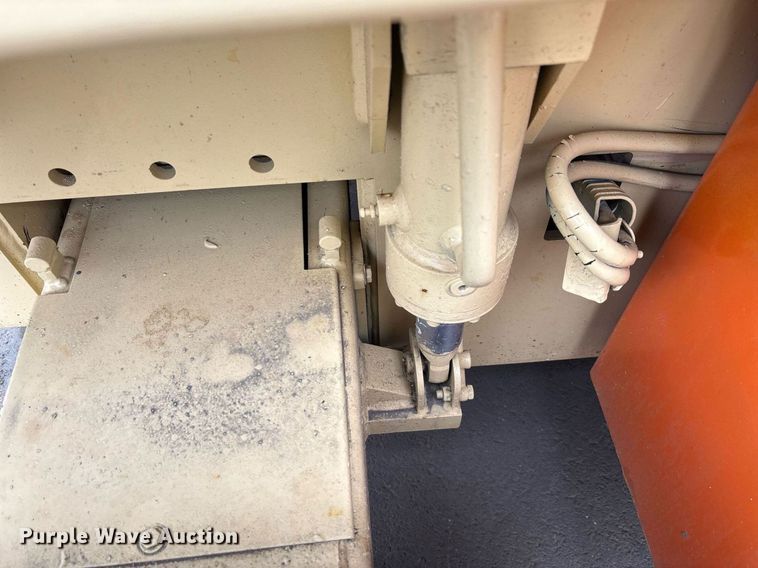 image for item DH8651 2013 JLG 4069LE scissor lift