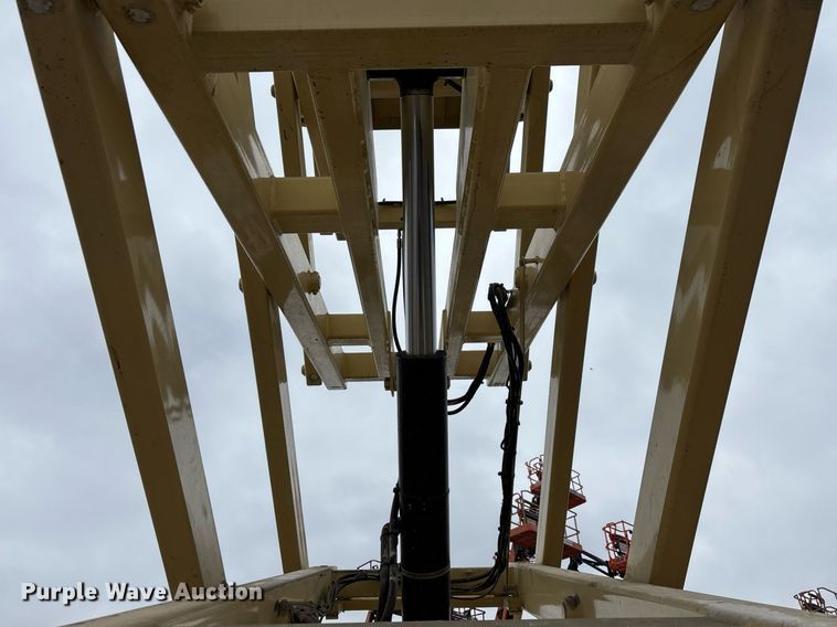 image for item DH8651 2013 JLG 4069LE scissor lift