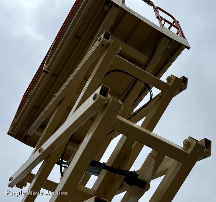 image for item DH8651 2013 JLG 4069LE scissor lift