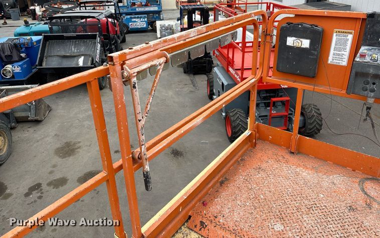 image for item DH8651 2013 JLG 4069LE scissor lift