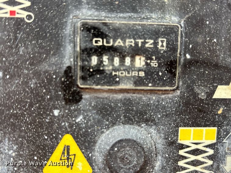 image for item DH8651 2013 JLG 4069LE scissor lift