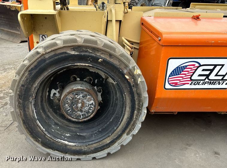 image for item DH8651 2013 JLG 4069LE scissor lift