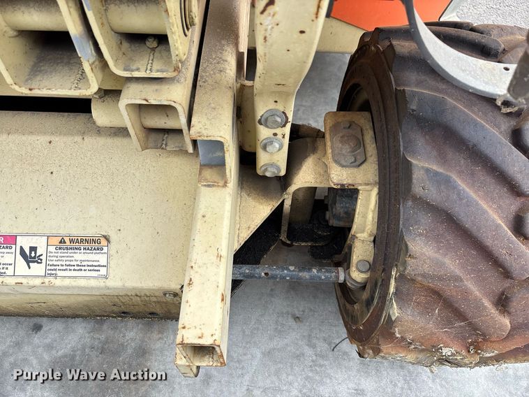 image for item DH8652 2007 JLG 260MRT scissor lift