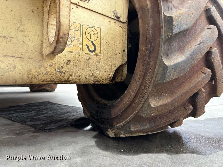 image for item DH8652 2007 JLG 260MRT scissor lift