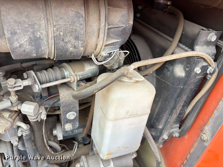 image for item DH8652 2007 JLG 260MRT scissor lift