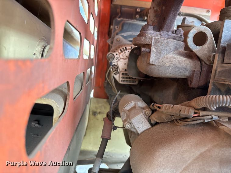 image for item DH8652 2007 JLG 260MRT scissor lift