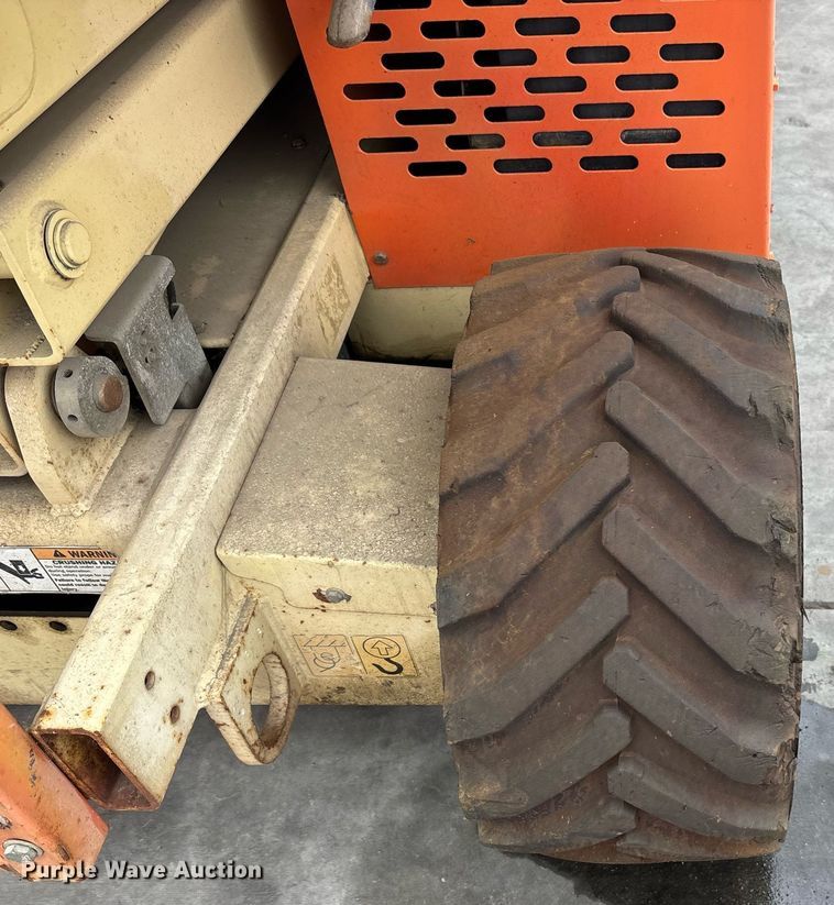 image for item DH8652 2007 JLG 260MRT scissor lift