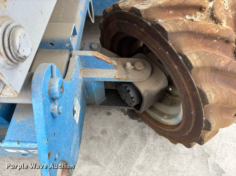 image for item DH8653 2008 Genie GS-2668 scissor lift