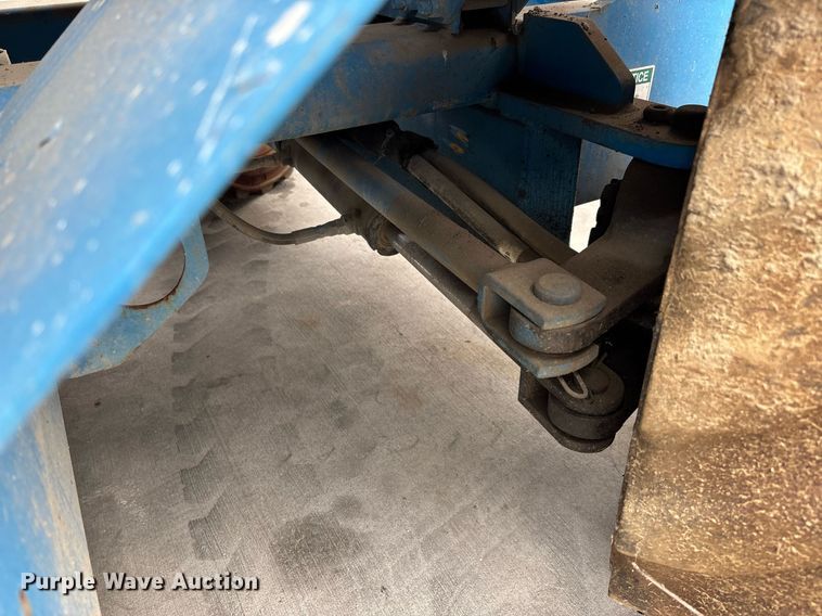 image for item DH8653 2008 Genie GS-2668 scissor lift