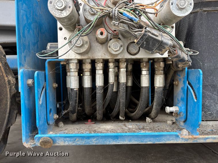 image for item DH8653 2008 Genie GS-2668 scissor lift