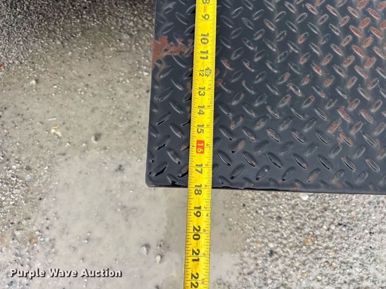 image for item DH9939 2017 B&B tilt deck equipment trailer