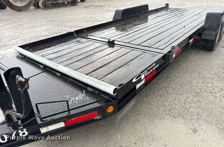 image for item DH9939 2017 B&B tilt deck equipment trailer